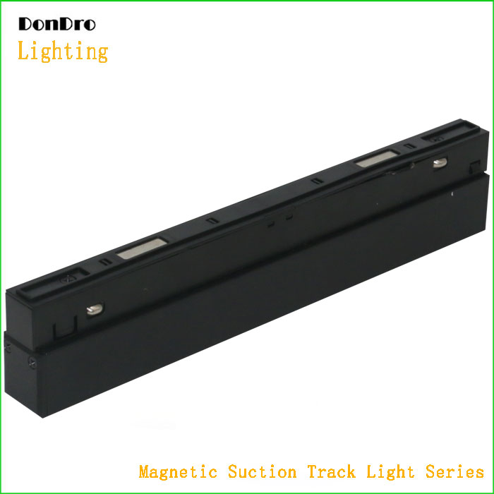 Magnetic suction track light