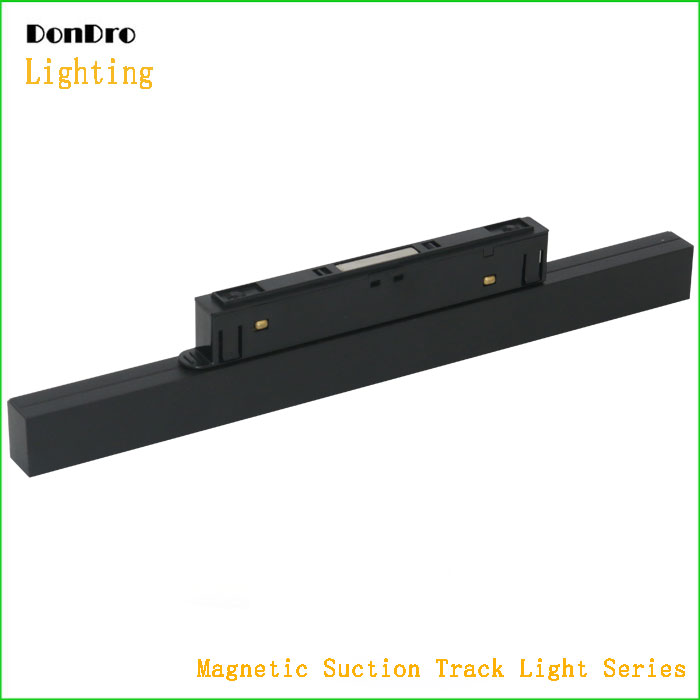 Magnetic suction track light