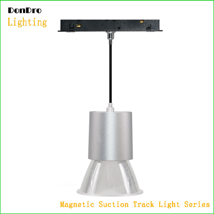 Magnetic suction track light