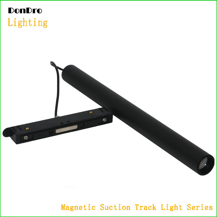 Magnetic suction track light