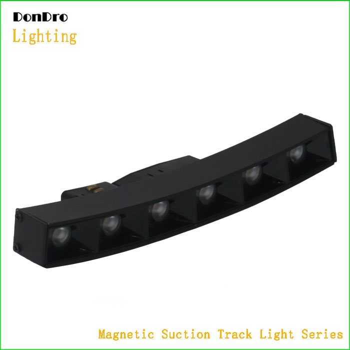 Magnetic suction track light